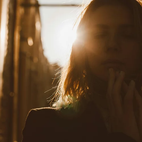 Το DIY hack με τη βαζελίνη που θα σε κάνει να μυρίζεις όμορφα όλη μέρα