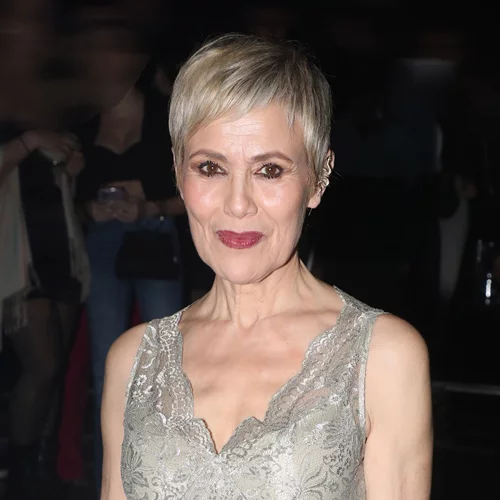 Κωνσταντίνα Μιχαήλ: "Γιατί να μη βγαίνω με μαγιό στα 50; Τι θες να το κρύψω;"