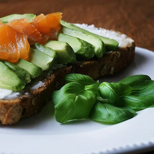 Πόσο λίπος πρέπει να τρώω τη μέρα; Δες τι προτείνουν οι ειδικοί