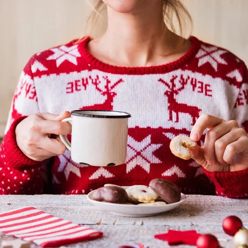Πόσο αυξάνεται το βάρος μας στις γιορτές, πραγματικά;
