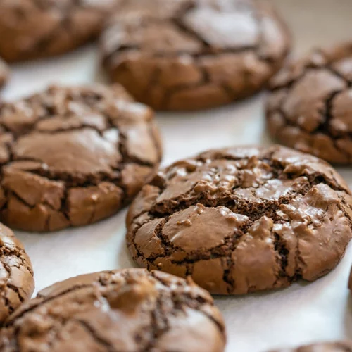 Μαλακά fudge μπισκότα με βρόμη χωρίς ψήσιμο και χωρίς αλεύρι