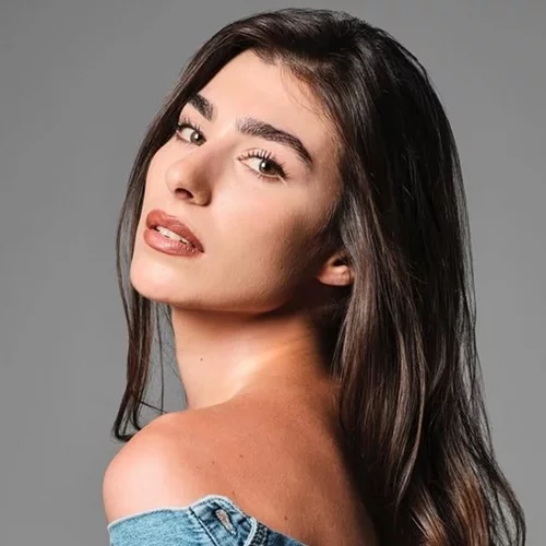 Χρύσα Μιχαλοπούλου: Το πρόγραμμα γυμναστικής που ακολουθεί σμιλεύει όλο το σώμα