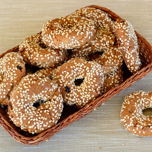 Υγιεινά μουστοκούλουρα με χουρμάδες για τα παιδιά (και όχι μόνο)