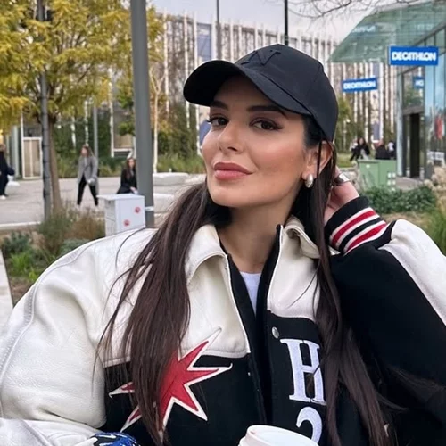 Η Νικολέττα Ράλλη μοιράζεται την πρωτεϊνική εκδοχή του σπανακόρυζου – με τι αντικαθιστά το ρύζι για φουλ πρωτεΐνη;