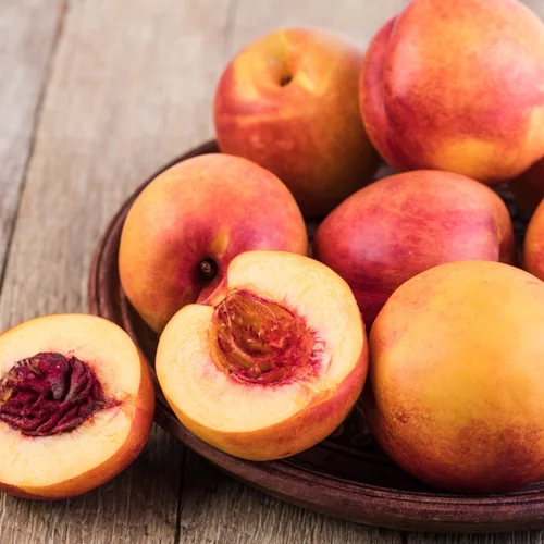 Τα 5 θαυματουργά οφέλη που σου προσφέρουν τα νεκταρίνια