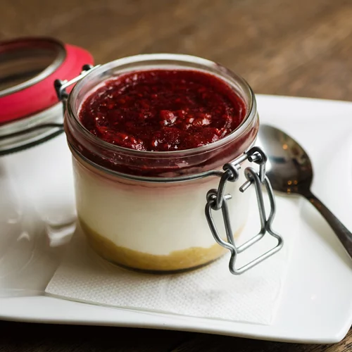 Light cheesecake με 5 μόνο υλικά - Χωρίς βούτυρο και ζάχαρη