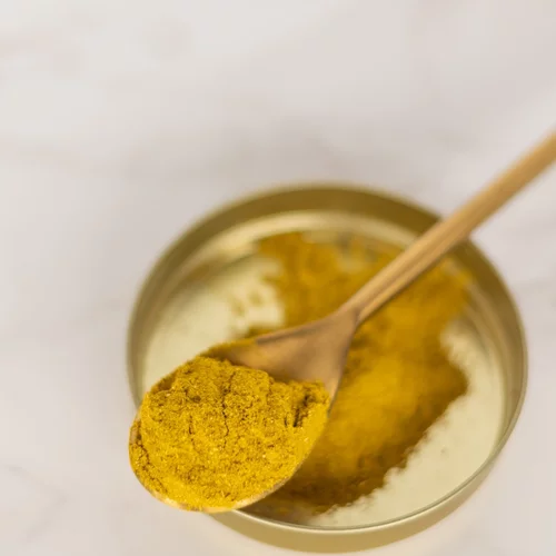 Πότε να ΜΗΝ τρως κουρκουμά: 5 παρενέργειες που όλοι πρέπει να γνωρίζουν