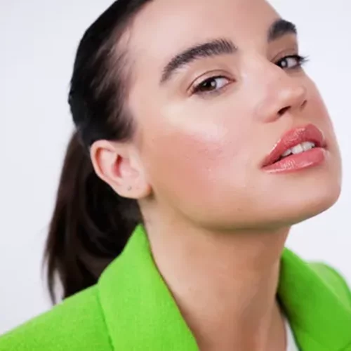 Η Βασιλεία Βολανάκη μοιράζεται τα μικρά μυστικά της για υπέροχη επιδερμίδα