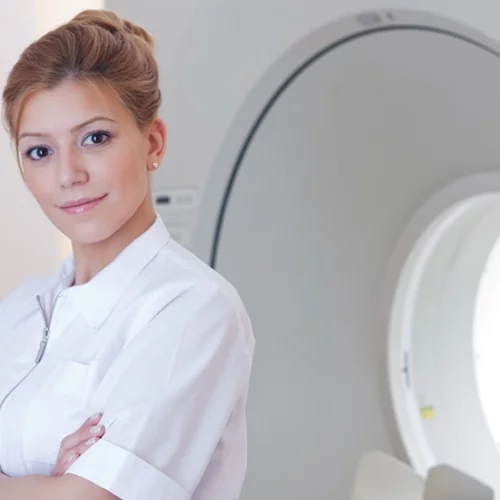 Τι είναι η μαγνητική τομογραφία, πότε συστήνεται και πότε αποφεύγεται