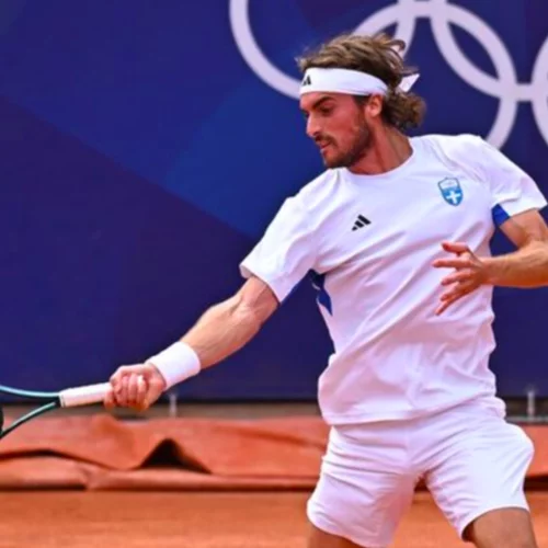 Αποκλεισμός από τα μετάλλια για τον Στέφανο Τσιτσιπά, μετά την ήττα από τον Τζόκοβιτς