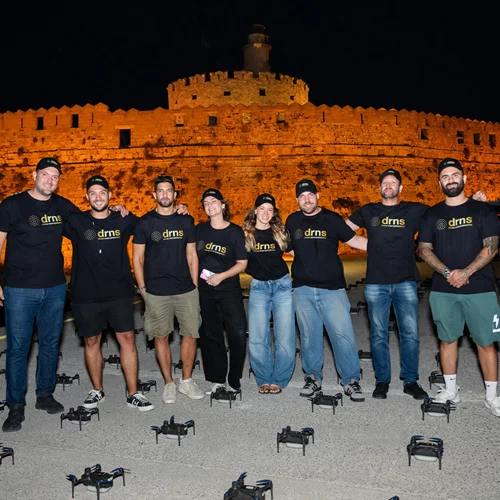 Το μεγαλύτερο drone show στην Ελλάδα: Ο Κολοσσός της Ρόδου "αναστήθηκε" στον ουρανό με 1.000 drones