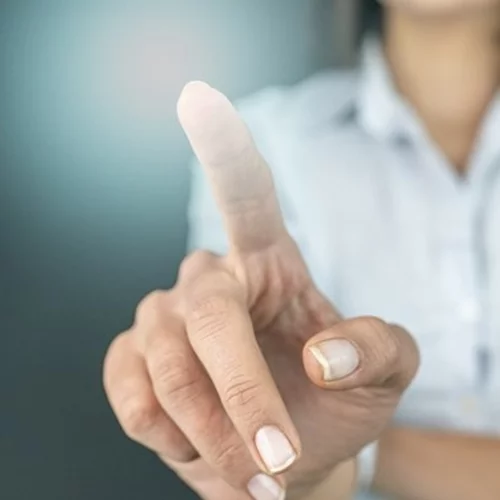 Σύντομος οδηγός SOS για περιστατικά ενδοοικογενειακής βίας - 5 +1 βήματα που πρέπει να ακολουθήσουμε