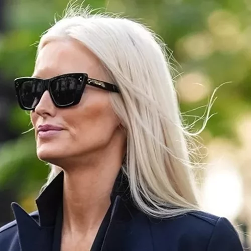 Πώς να χρησιμοποιείς σωστά την πούδρα προσώπου μετά τα 50