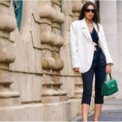 Capri obsession | Πώς θα φορέσεις το "It" παντελόνι του καλοκαιριού