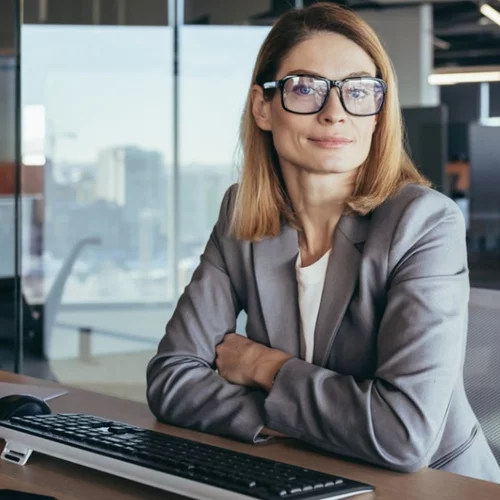 Πόνος στην πλάτη: Τι κάνει ο φυσικοθεραπευτής για να μην υποφέρει;