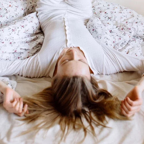 Κάθε μέρα και άλλη διάθεση; Μάθε πώς σε επηρεάζει ο έμμηνος κύκλος σου ψυχολογικά