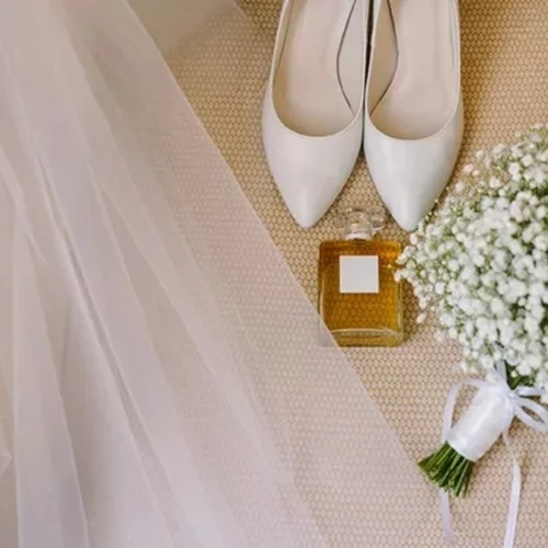 Τα 7 πιο δημοφιλή αρώματα που επιλέγουν οι νύφες διαχρονικά