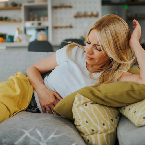 Τι να τρως και τι όχι αν υποφέρεις από φούσκωμα στην κοιλιά