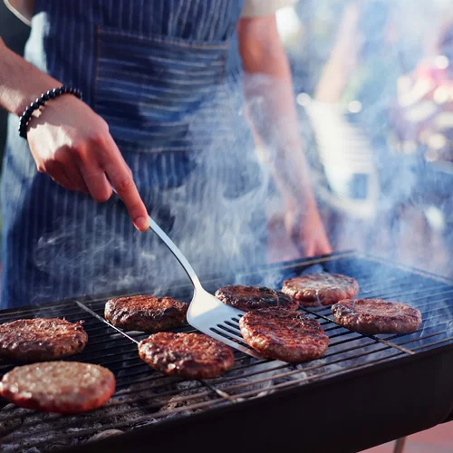 Τσικνοπέμπτη 2026: Τα πιο συχνά λάθη στο BBQ που κάνουν ακόμη και οι έμπειροι