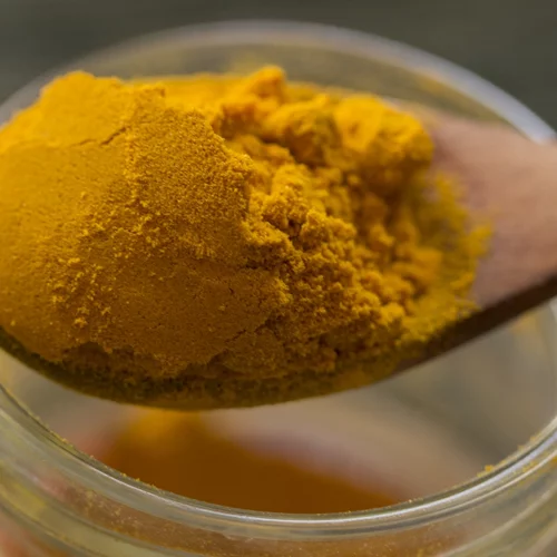 Κουρκουμάς: Με ποιο συστατικό να τον συνδυάσεις για να εκτοξεύσεις τα οφέλη του;