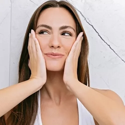 French Girl Glow | Το μυστικό της Μαρίας Παπαγεωργίου για μια επιδερμίδα που ακτινοβολεί υγεία και νεότητα