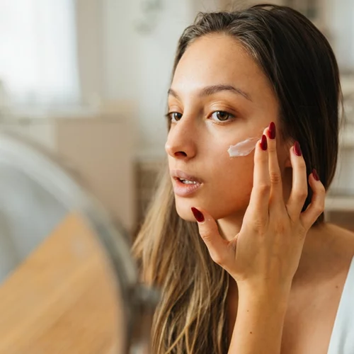 Το λάθος που κάνεις και νομίζεις ότι έχεις "ξηρό δέρμα"