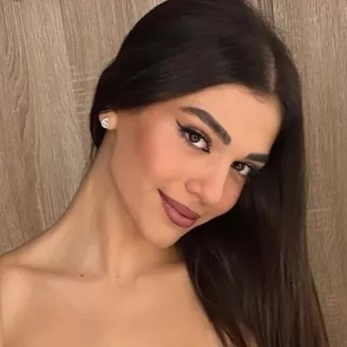 Μελίνα Νικολαΐδη: Το γαλλικό καθαριστικό προσώπου με το οποίο καταπολεμά την ακμή