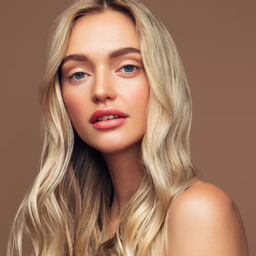 Το απλό makeup hack που θα κάνει τα μάτια σου να φαίνονται (πολύ) μεγαλύτερα