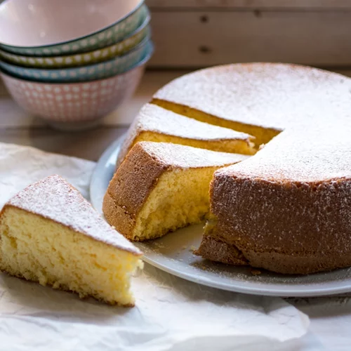 Υγιεινό και νηστίσιμο κέικ με καρύδια και ελαιόλαδο - Πανεύκολο και αφράτο