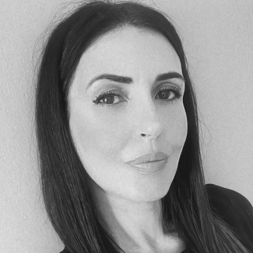 Η στιχουργός Όλγα Βλαχοπούλου διεγνώστη με καρκίνο του μαστού | Οι 5 πιο συχνές παρανοήσεις