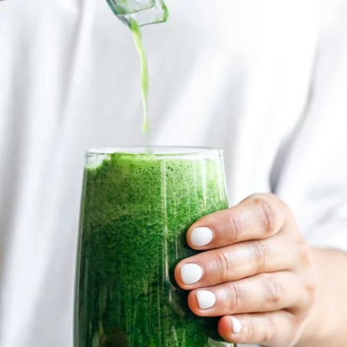 Σέλινο: Ο χυμός που κάνει "θαύματα" στην υγεία σου - Αυτά είναι τα 4 οφέλη