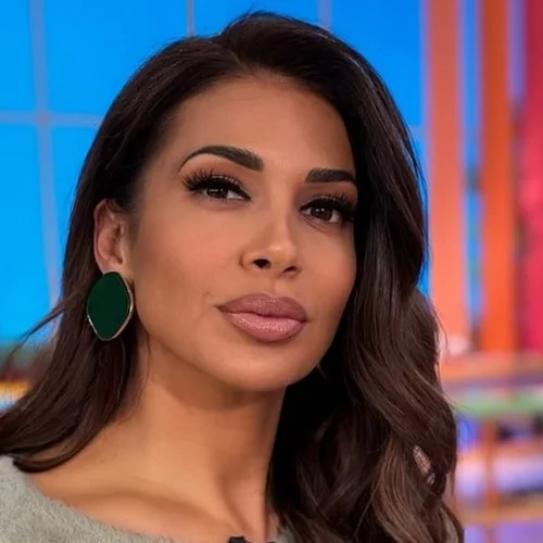 Το σαρακοστιανό μενού της Ελένης Χατζίδου και ο λαχταριστός χαλβάς που έφαγε