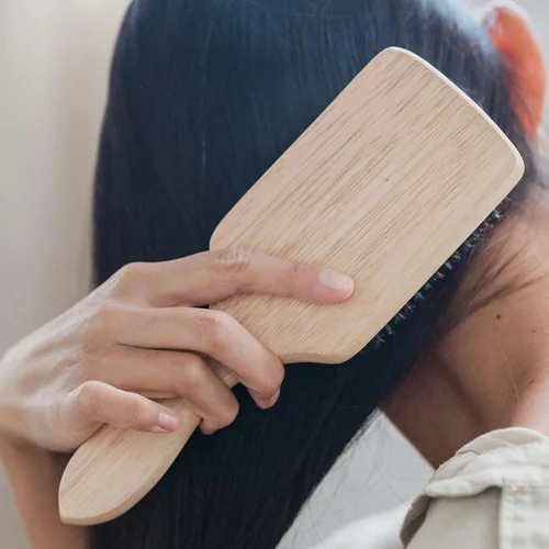 Το χτένισμα που χαρίζει πλούσιο όγκο ακόμα και στα πιο λεπτά μαλλιά