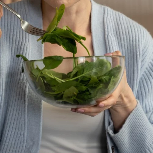 Μια ακτινολόγος συμβουλεύει: Για να μειώσεις τον κίνδυνο καρκίνου του μαστού, κατανάλωσε αυτές τις 5 τροφές