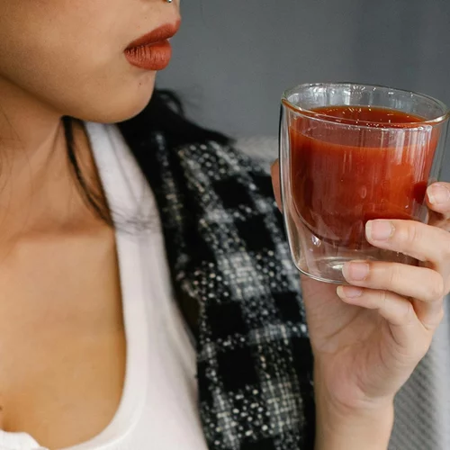 Σε μόλις 7 ημέρες: Ο χυμός που αποδεδειγμένα μεταμορφώνει τον μεταβολισμό (+ άλλα 2 σημαντικά οφέλη)