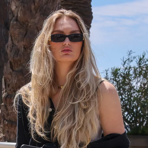 Αυτό είναι το πιο δημοφιλές και κολακευτικό κούρεμα του φετινού καλοκαιριού - και όχι μόνο