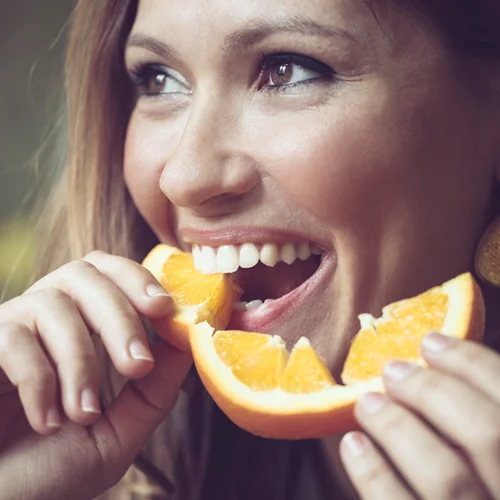 Θρεπτικά συστατικά που χρειάζεται το σώμα μας καθώς μεγαλώνουμε