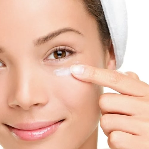 Αυτή είναι η καλύτερη κρέμα ματιών κατά των σημαδιών γήρανσης