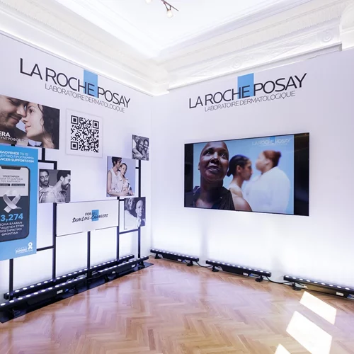 La Roche-Posay: Η καμπάνια "The Healing Power of Touch" είναι μια ζεστή αγκαλιά για τους ογκολογικούς ασθενείς