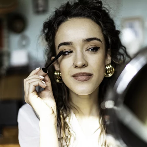 Ο viral κανόνας στο μακιγιάζ για άψογα makeup looks σε χρόνο dt