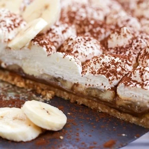 Το πιο γρήγορο μπανόφι της τεμπέλας: Πανδαισία γεύσης με 5 υλικά και χωρίς ψήσιμο - ονειρικό γλυκό ψυγείου