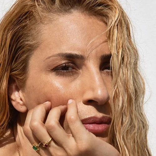 Μαρία Ηλιάκη: Η μάσκαρα που φορά κάθε μέρα χαρίζει 14 φορές περισσότερο όγκο με ένα πέρασμα