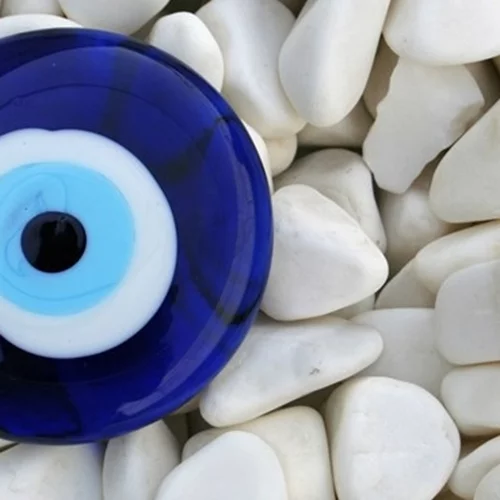 "Να προσέχεις το κακό μάτι"- γιατί αυτή η φράση δεν θα εκλείψει ποτέ