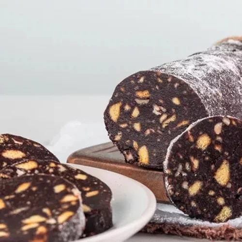 Ο πιο λαχταριστός κορμός σοκολάτας με τα κουλουράκια που σου έμειναν από το Πάσχα