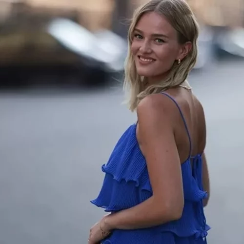 Το θαυματουργό ρόφημα που πίνουν τα μοντέλα για καθαρή και λαμπερή επιδερμίδα