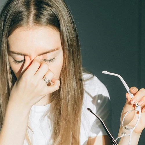 Xαμηλή φερριτίνη: Ποια είναι τα αίτια και τα συμπτώματά της;