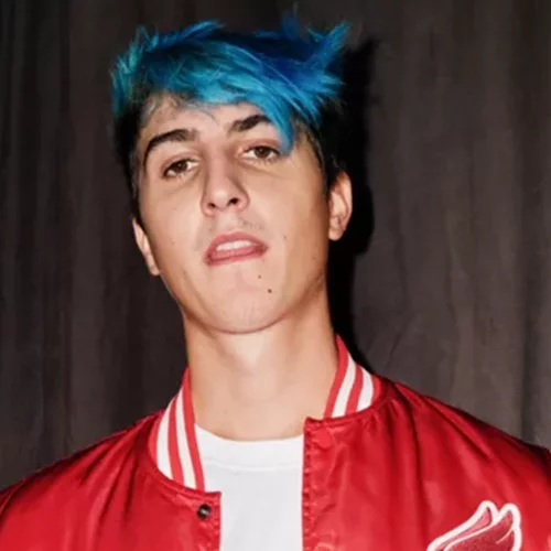 Superdry x Good Job Nicky: Στη νέα καμπάνια του brand πρωταγωνιστεί ο μουσικός – φαινόμενο και fashion icon της εποχής μας