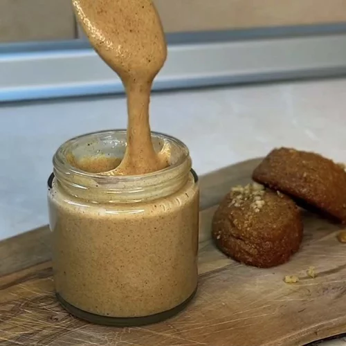 Πραλίνα μελομακάρονο: To πιο γιορτινό άλειμμα με μόνο 4 υλικά