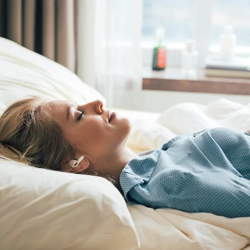 Έλλειψη ύπνου: Πώς επηρεάζει τη διάθεση, τον εγκέφαλο και την υγεία σου