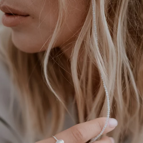 Το ιδανικό μήκος στα μαλλιά που κάνει όλες τις γυναίκες να δείχνουν μέχρι και 10 χρόνια νεότερες